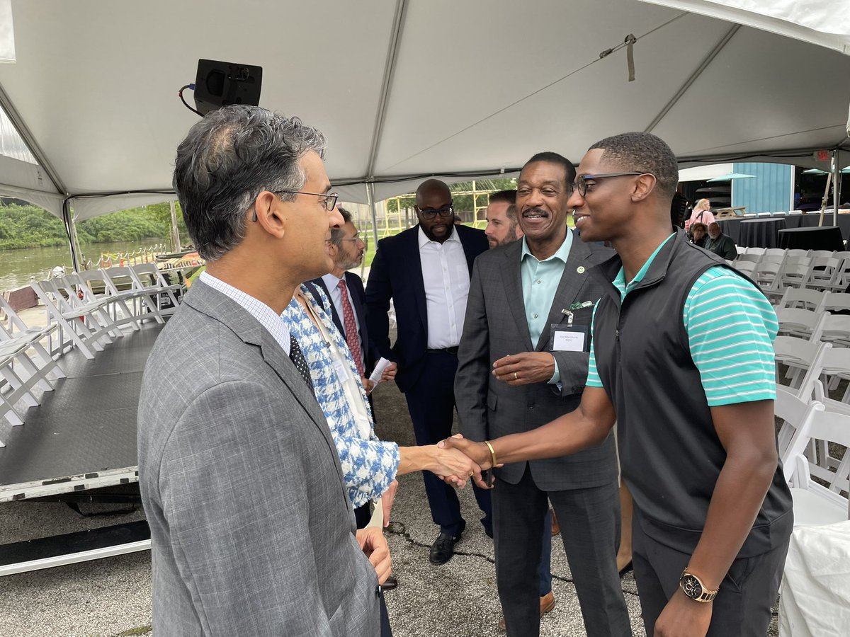 Nick Castele tweet media