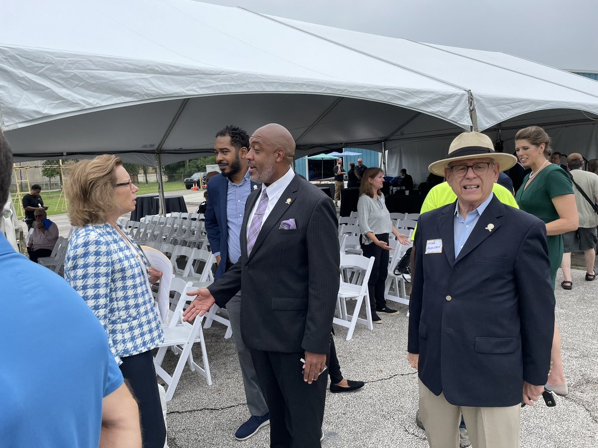 Nick Castele tweet media