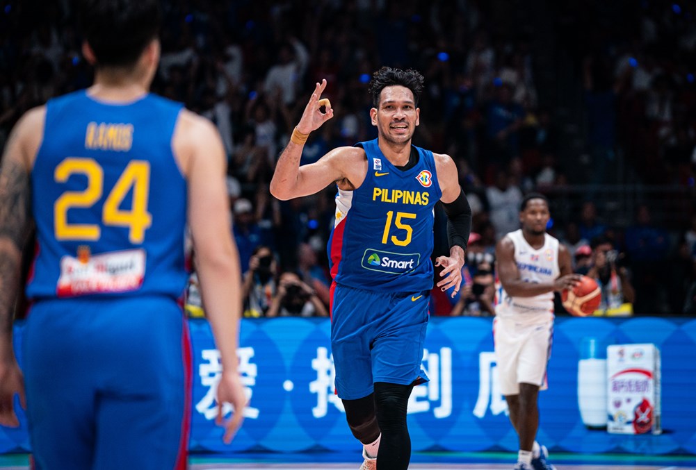 OneSportsPHL's tweet photo. June Mar x Dwight, international superstars 💪 

📷 FIBA

#FIBAWC x #WinForPilipinas https://t.co/stRDZrzUSd