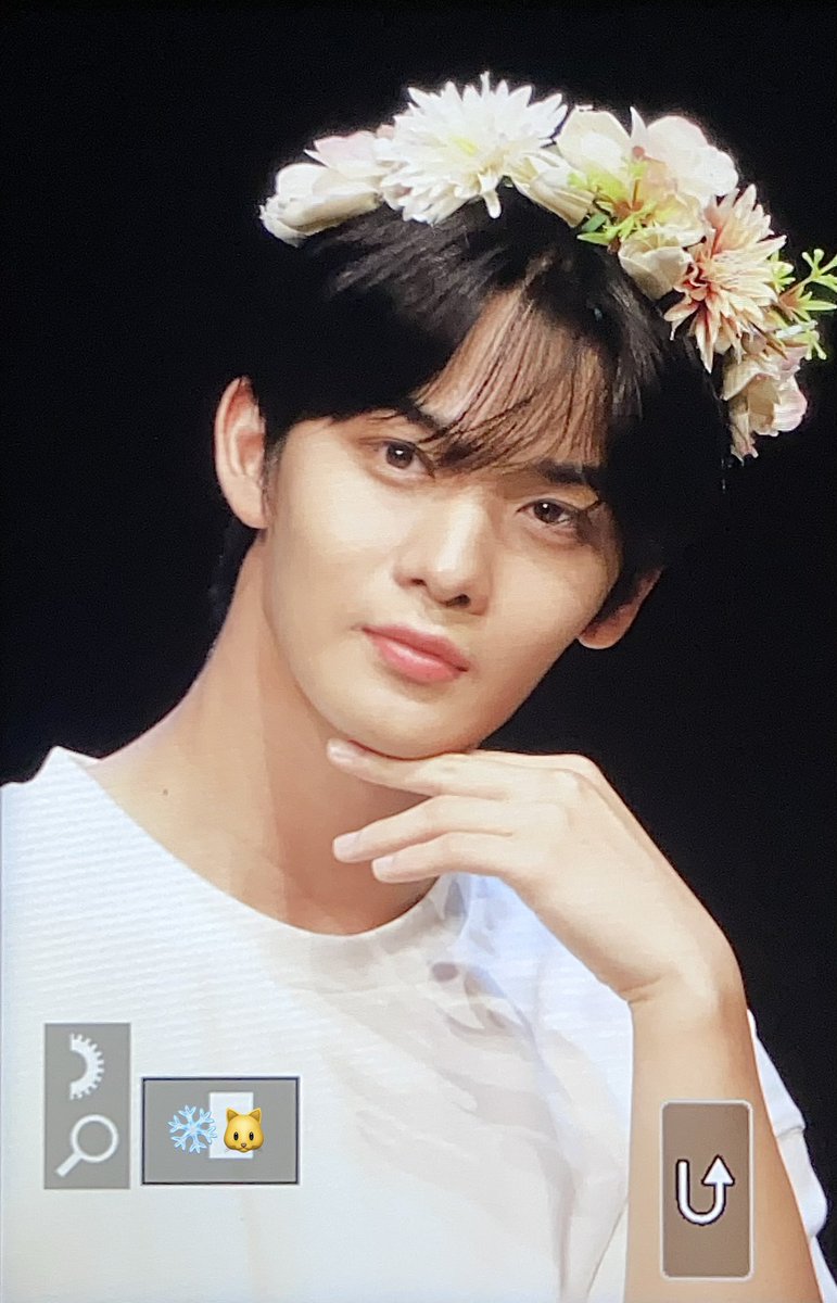 Winter_KittenB's tweet photo. 230825 디마뮤 막팬
🐱🌸

#CIX #배진영 #BAEJINYOUNG
@CIX_Official @CIX_twt https://t.co/L7mo1i3MX1