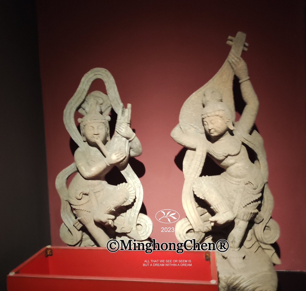 centreculture's tweet photo. Situées à 25 km au sud-est de #Dunhuang dans la province #Gansu,  les #Grottes de #Mogao  notamment de trésors d’#artbouddhique parmi les plus remarquables au monde.

#Feitian #routedelasoie https://t.co/vx0z0r15Vq