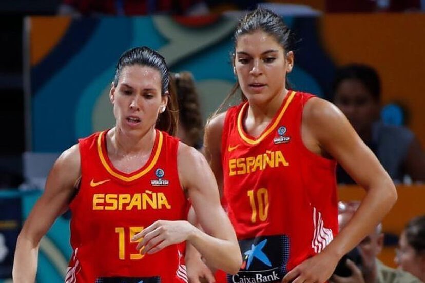 Tremenda la forma en la que la sociedad se ha unido en apoyo a Jenni Hermoso.

En 2021, ellas también lo merecieron. Y muchas otras antes. Y muchas otras después.

Se acabó, ahora somos más fuertes 💜