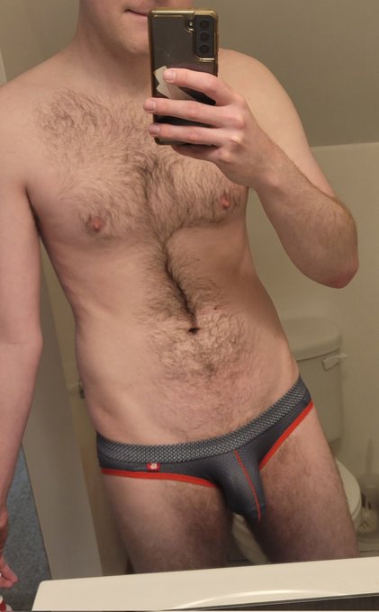 I love how revealing this jock is 🥵 #bulge #jockstrap https://t.co/ocaQSAlgtn<a href="/tag/bulge"class="tags">#bulge</a><a href="/tag/jockstrap"class="tags">#jockstrap</a>