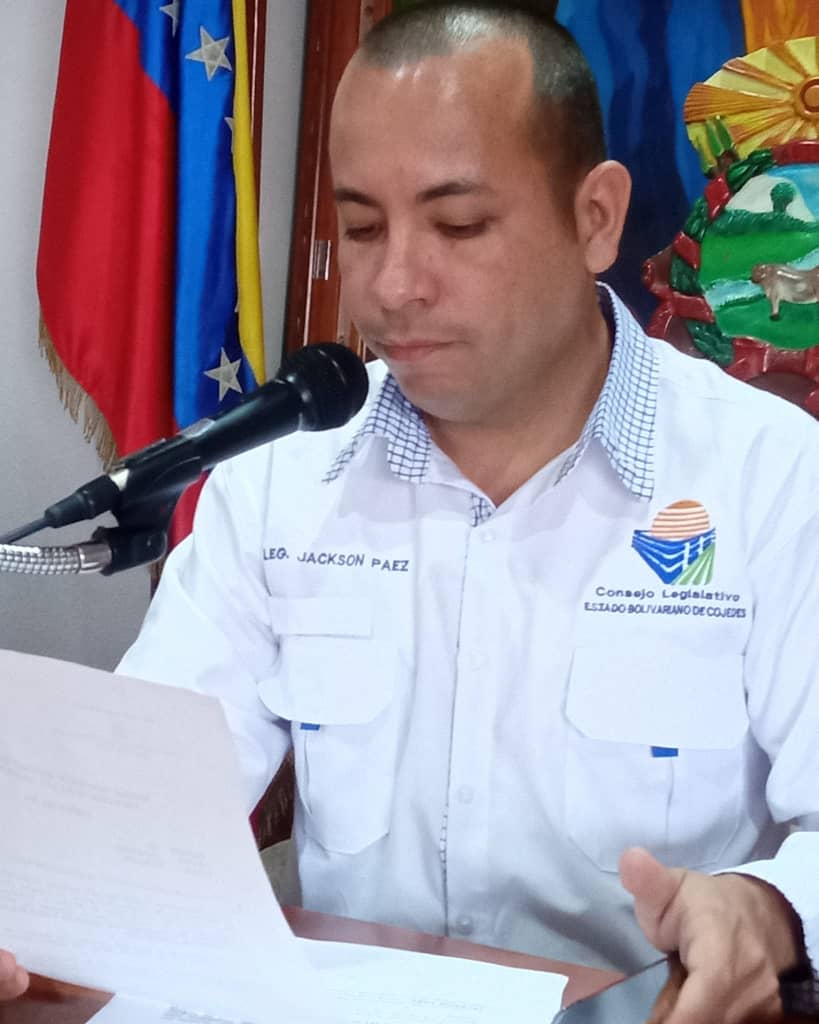 Class987FM's tweet photo. #Cojedes|| *Jackson Páez: Buscan generar desconfianza en la ruta electoral* 

El legislador Jackson Páez afirma que "en nada debe sorprendernos la designación de los nuevos rectores del CNE (Consejo Nacional Electoral)".

Jackson Páez considera que con la designación de los nuevos rectores el Gobierno busca generar desconfianza en la ruta electoral para desmotivar y desmovilizar a los ciudadanos.
"Debemos seguir trabajando para que nuestro pueblo pueda ejercer su voto y lograr el cambio"; destacó Jackson Páez.
@ReporteYa 

Reporta: Marbel Moreno 🖋️
Con información de: @jacksonpaez19