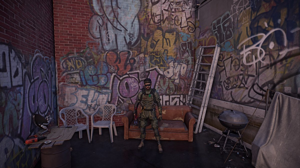 fr_LaTaupe's tweet image. 📸 Découverte d'un véritable squat à ciel ouvert dans le quartier de Two Bridges sur #TheDivision2. L'Agent LaTaupe explore cet espace où la survie inspire la créativité, reflétant la lutte constante pour un avenir meilleur. 🏙️🛋️ #SquatÀCielOuvert #TwoBridges #AgentLaTaupe