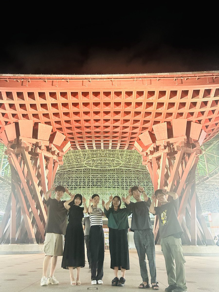 devilz_nosera's tweet photo. 【出演情報😈】

私たちデビルズは明日開催される金沢アカペラ��タウンに3ステージ出演します！

12:10~12:20
@金沢市役所庁舎前広場 

13:15~13:30
@四高記念公園

15:30~15:40
@香林坊アトリオ広場

是非お越しください🙌🏻 https://t.co/g6VlzeAT00