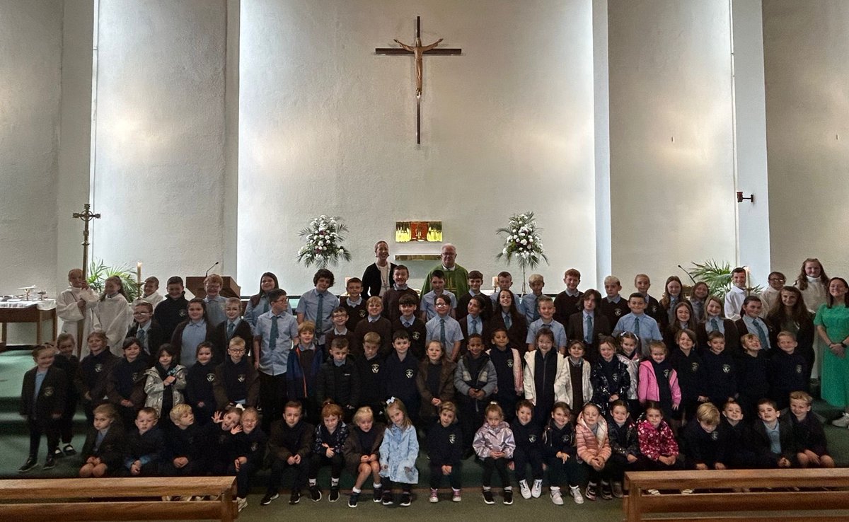 stfrancisoa's tweet image. Thanks to Fr. Devlin in leading us in our Start of the Year Mass. was very special to have our whole school, our families and parishioners join with us this morning 🙏 @motherwellre @rcmotherwell @SBaillieston