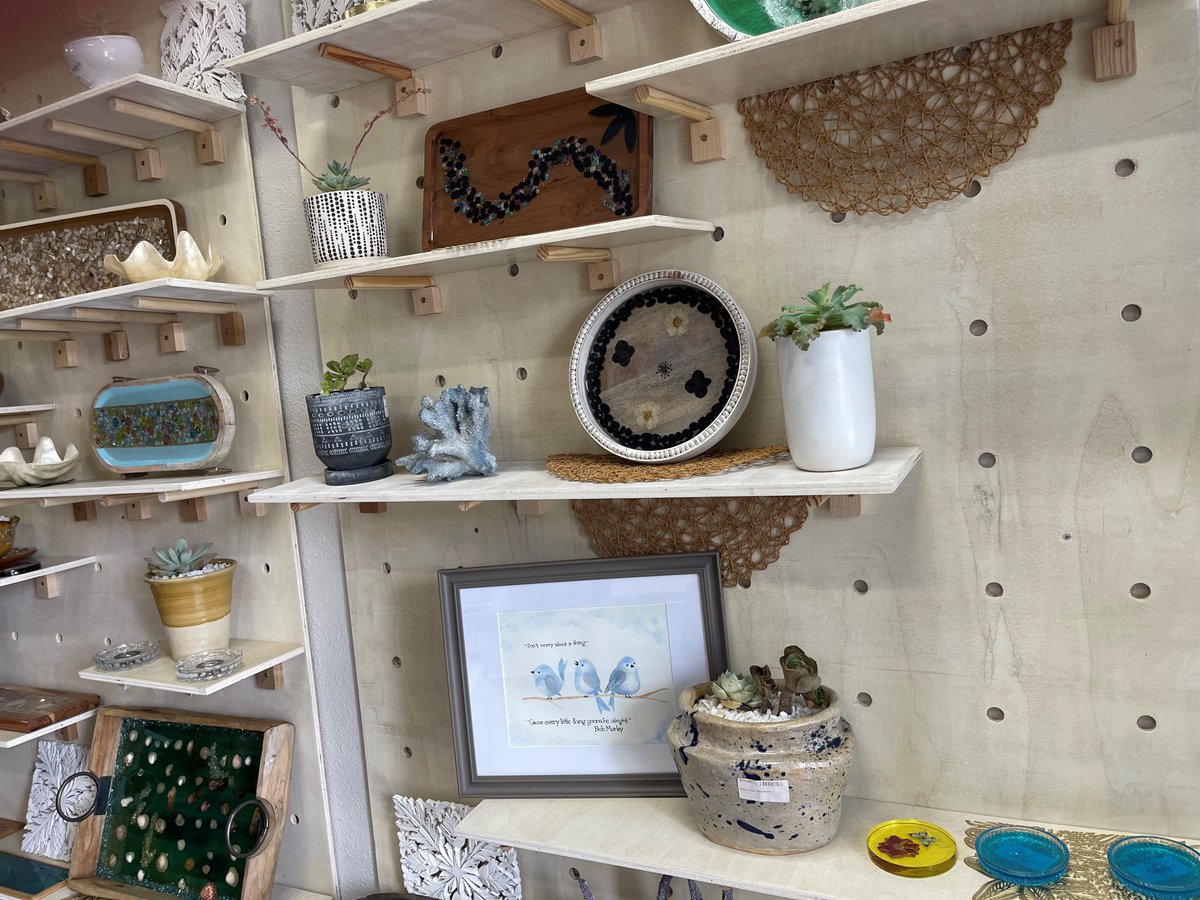 FoundationforDD's tweet photo. Our CEO had the pleasure of visiting the newly opened Blissful Seeds storefront in Poway this week. Thanks to our $100,000 social enterprise  grant funding this incredible organization could expand into a new  brick-and-mortar store, enabling them to increase their impact. https://t.co/OXgBiNjy47