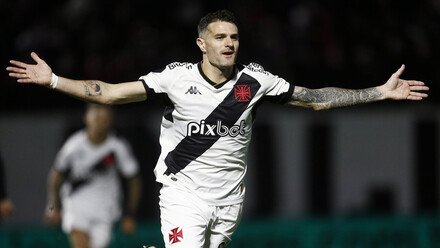 PrazaFJV's tweet photo. Pablo Vegetti, a torcida do VASCO
está com você!

@PABLOVEGETTI_ https://t.co/Q5YWi462BA