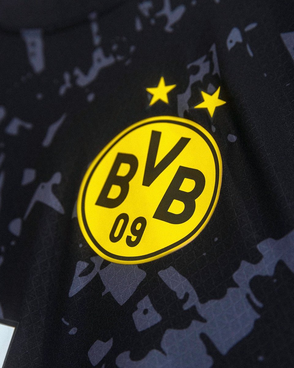 ElProfesori_'s tweet photo. In a celebration of Echte Liebe (true love) PUMA and Borussia Dortmund (BVB) have launched a fan-designed away kit for the 2023/24 season. https://t.co/YHdFtHRh4j #NothingButFootball #DiskiFans https://t.co/TtdbehFE6i
