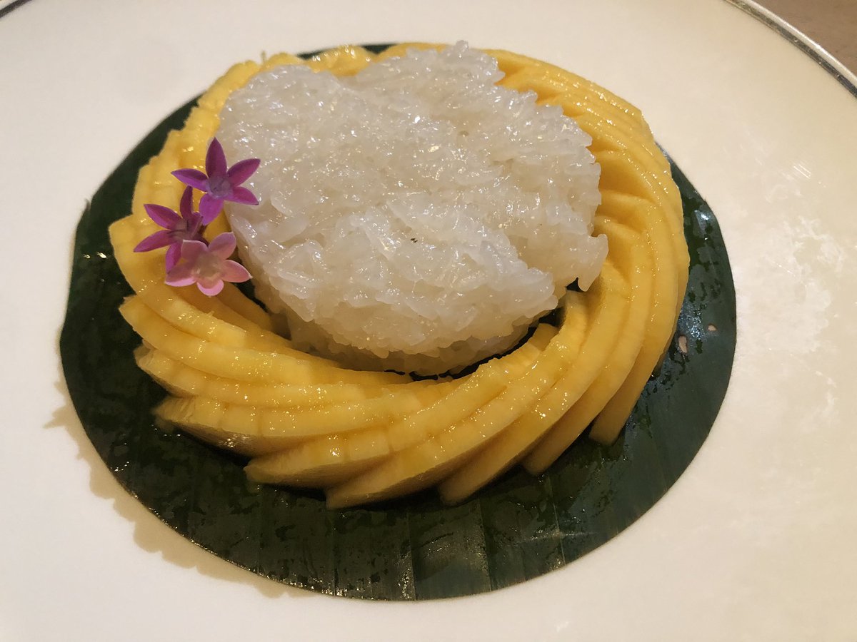 Graupix's tweet image. First dinner in Bangkok: Thai food festival! in @FSBangkok @fourseasons #DreamwithFS #iamafourseasonal  #GraupixBangkok