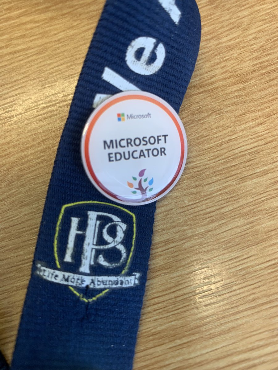 scotsbookworm's tweet image. Thanks to @MrsKtelford for my new badge, nice addition to my work lanyard 😊 #microsofteducator