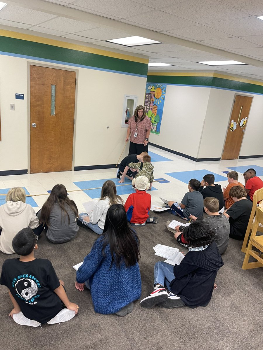 Mrs. Martin’s 5th grade science class is doing some student led learning and investigation! 🌎💚#NorwoodVikings