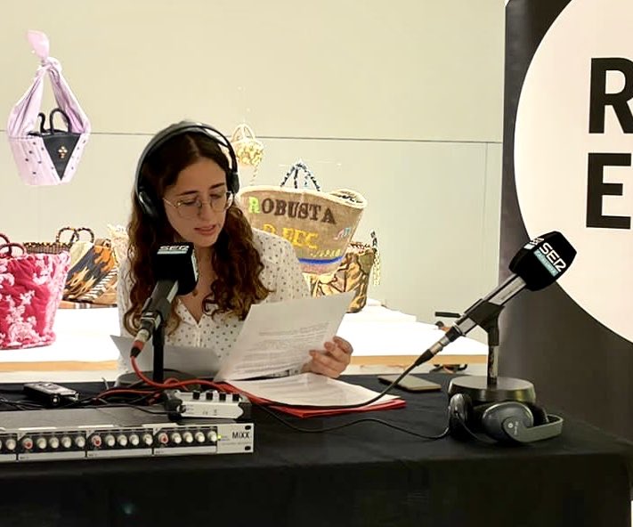 Júlia Albacar tweet media