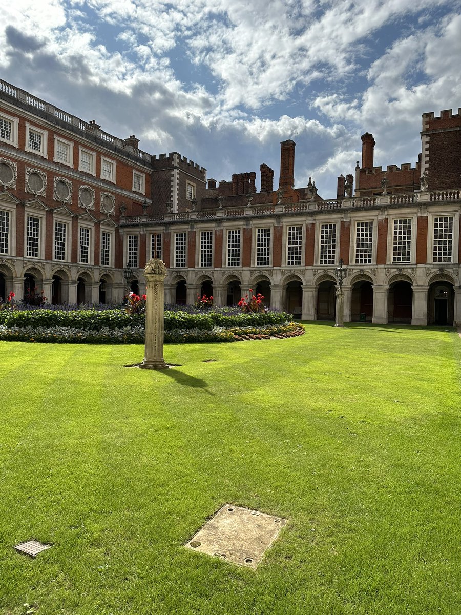 Hampton Court Palace #London