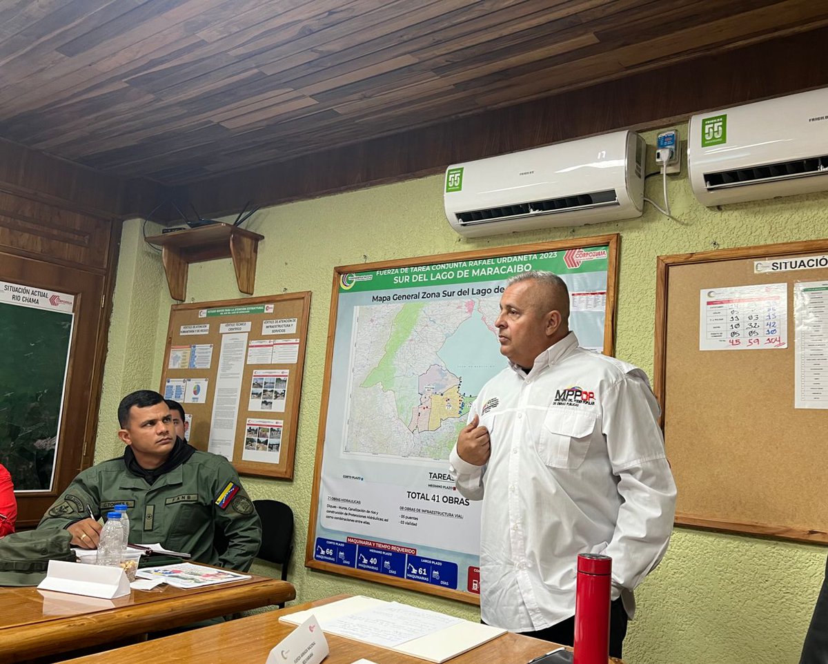 mintransporteve's tweet photo. #EsNoticia | Autoridades evalúan estrategias para garantizar seguridad y bienestar de la población en temporada de lluvias ➡️ https://t.co/PcjMdAoBaT #LaGMTVzlaIndetenible https://t.co/MqPZqz4RMh