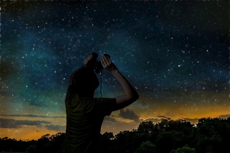 spaceexpres's tweet photo. مراقبة النجوم بالنظارات المعظمه
-وش تقدر تشوف بها؟ 
-و وش فرقها عن التلسكوب؟🔭

-ثريد يشرح لك اهم الاشياء اللي تخص مراقبة النجوم و السماء بالنظارات المعظمة للمهتمين
مع روابط لشراء مجموعه مختاره منها من موقع علي اكسبرس🌌⬇️ https://t.co/u7iaAbZSiy