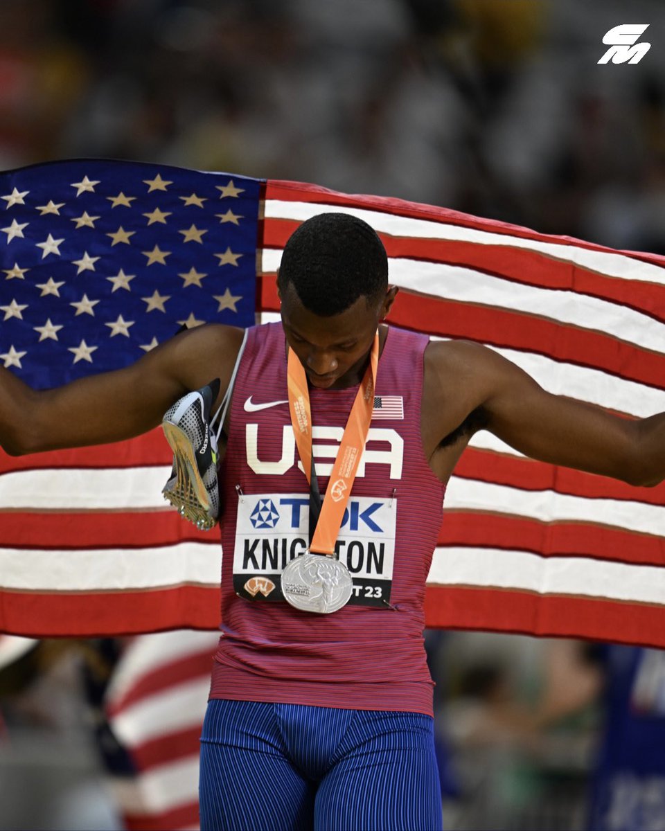 CitiusMag's tweet photo. Bronze in 2022. Silver in 2023. And still only 19 years old.
 
@ErriyonK is performing far beyond his years, with a 19.75 for 2nd place in the #WABudapest23 men’s 200m final. https://t.co/2GWDPOhKoI