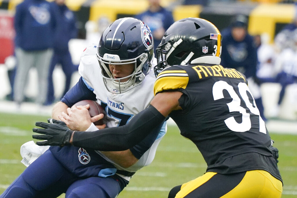 Reasons why these 3 teams should not be overlooked: #Titans 1. Mike Vrabel 2. Strong defense 3. Burks/Hopkins combo #Steelers 1. Kenny Pickett rise 2. TJ Watt healthy 3. Mike Tomlin #Saints 1. Weak division 2. Derek Carr/Olave connection 3. Elite defense
