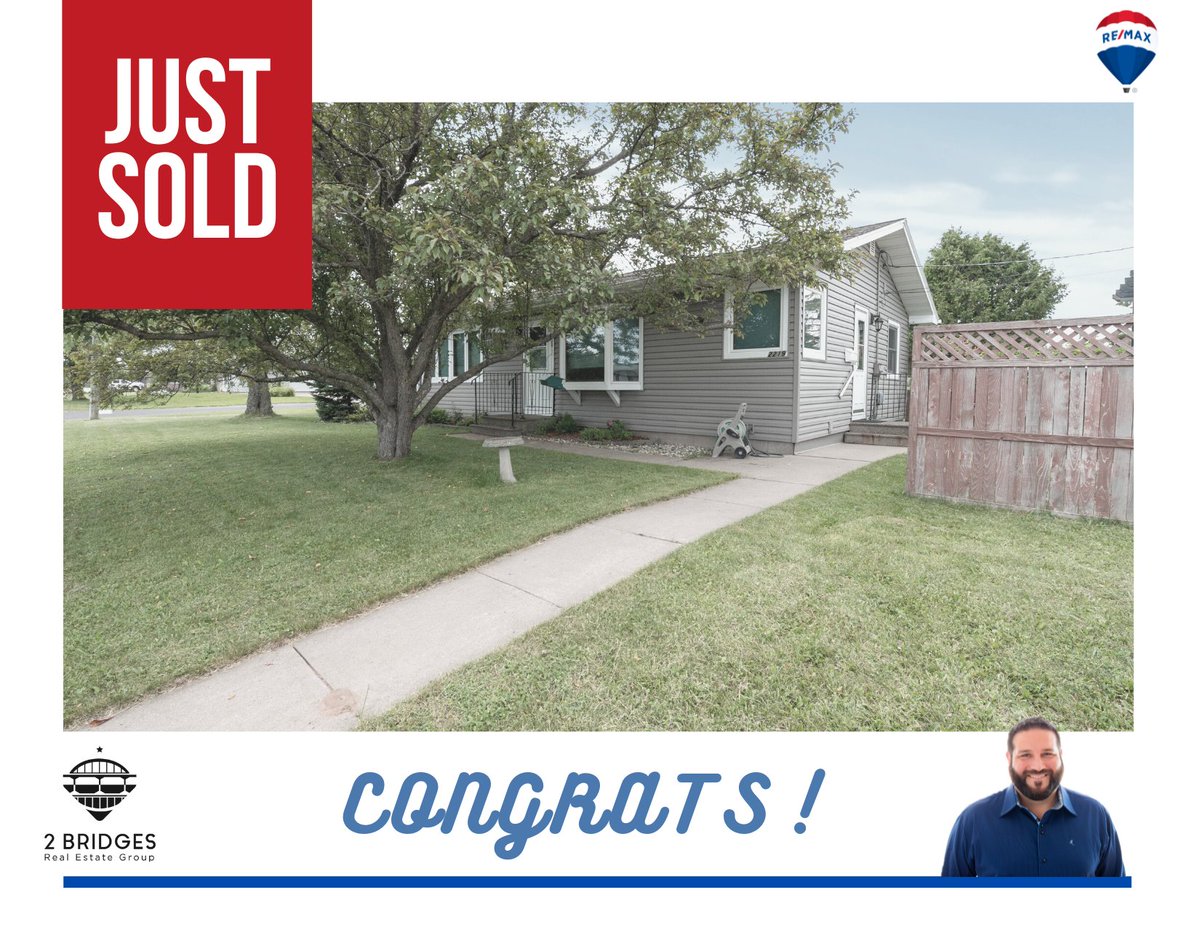 I have some more happy sellers today! 

Congrats to Lee and Kim. It was great to work with both of you. 

#justsold #happysellershappybuyers #happysellers #happybuyers #homesold #HomeSelling #realestateagent #realestate #HereForYou #homebuying #youcandoit #YouCanBeNext