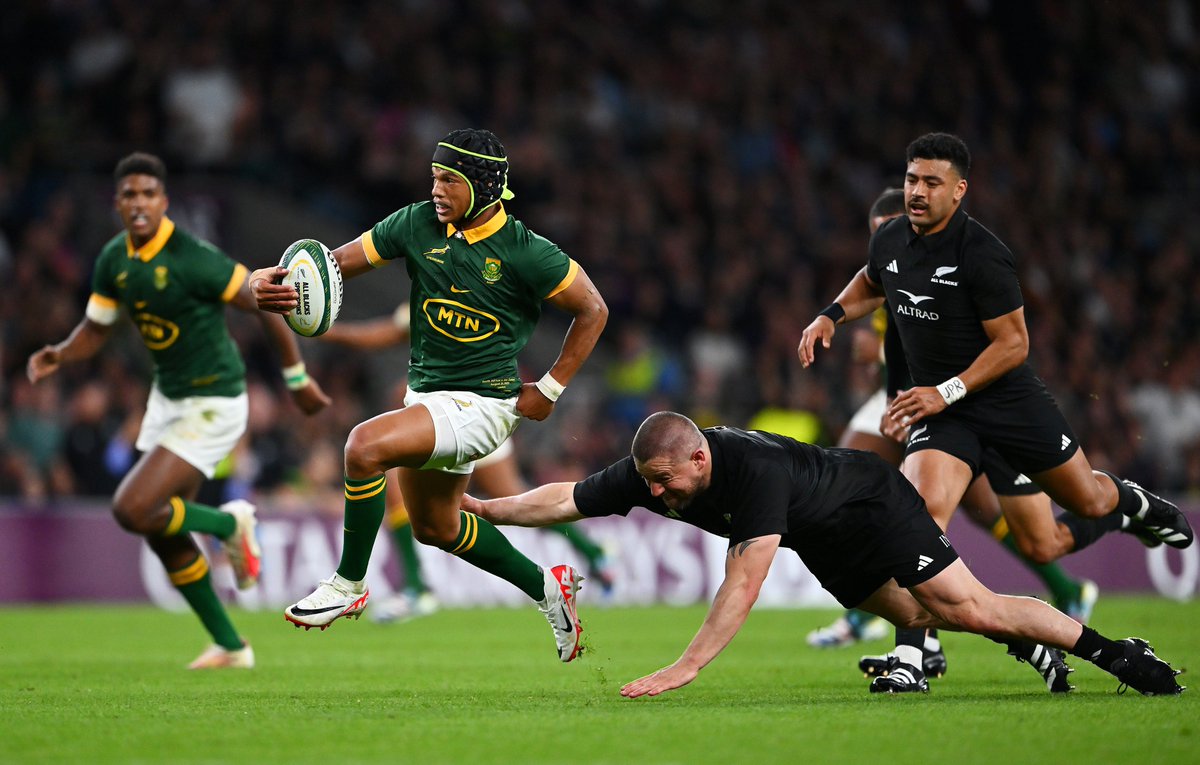 SPRINGBOKS THRASH THE ALL BLACKS! What a statement from the Springboks! They dominate on the field, beating New Zealand 35-7 in their final match before the World Cup. #RSAvNZL #Springboks 🇿🇦