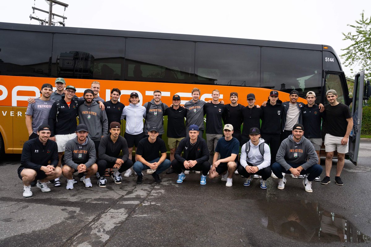 L’équipe de Marc-Étienne Hubert donne le coup d’envoi 2023-2024 alors que l’équipe part à l’instant vers la France pour son camp d’entraînement. ✈️