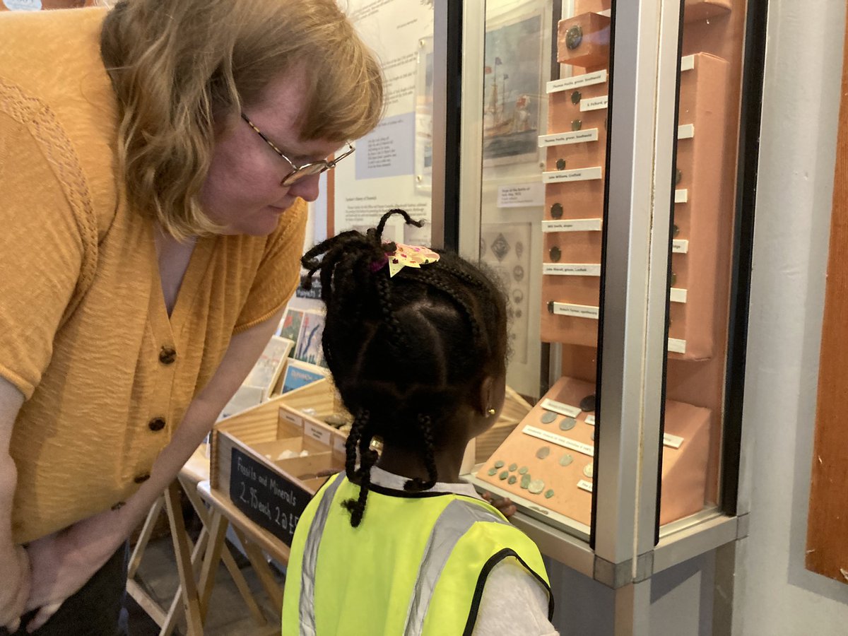 A great, stimulating and fun day learning about coastal erosion geology and <a href="/Dunwichmuseum/">Dunwich Museum</a> <a href="/HeritageFundM_E/">The National Lottery Heritage Fund Midlands & East</a> @PHOEBEIPS