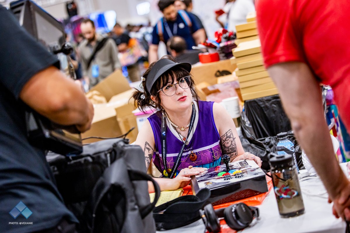 Evo's tweet image. Did you pick up a new stick or parts at #Evo2023? 

Show off in the thread for #FightstickFriday.