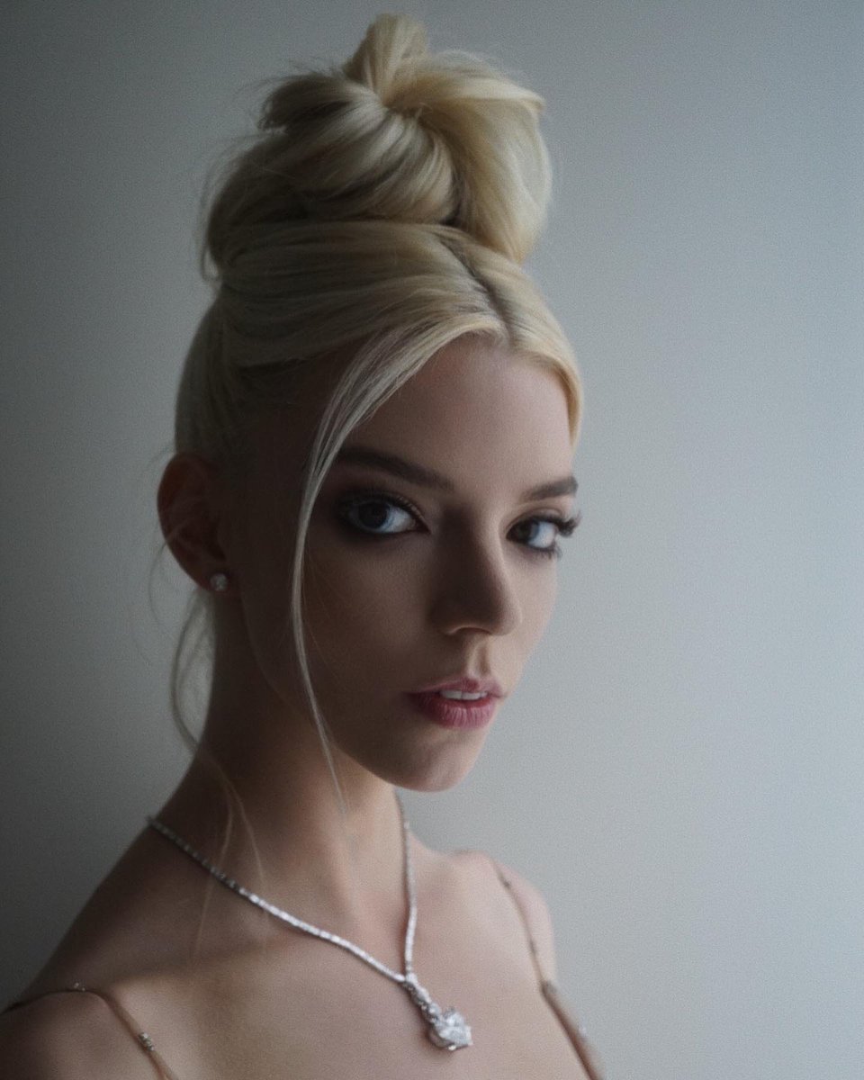 MissBeIladonna's tweet photo. Honey, come set me free ✨ https://t.co/pI00LYOvSy