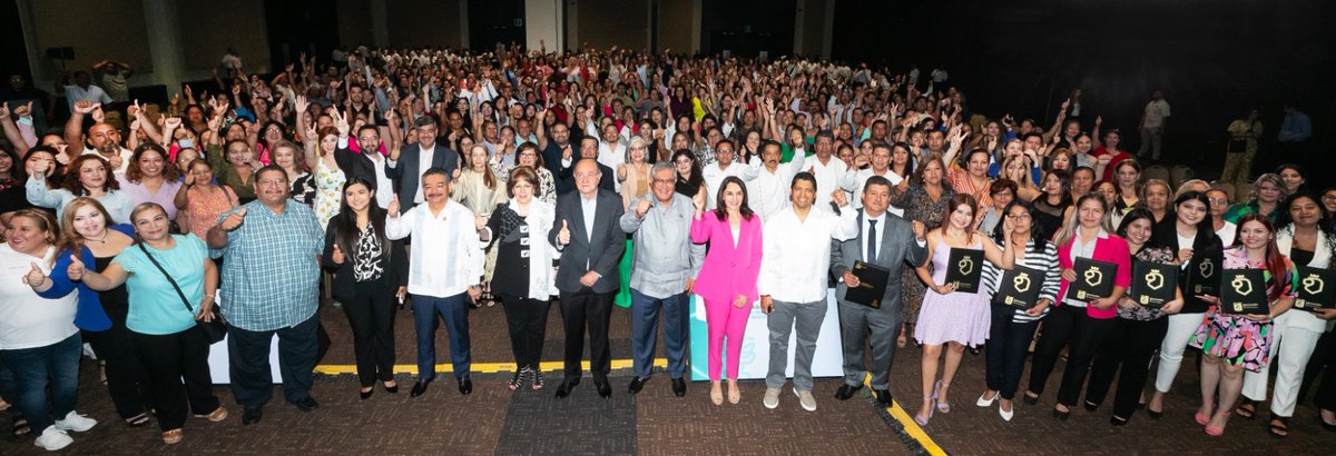 Seccion44SNTE's tweet photo. Al encabezar la basificación de agremiados a @SNTE21 y @Seccion50SNTE en #NuevoLeón, el Srio. Gral. del #SNTE Mtro. Alfonso Cepeda Salas hizo un nuevo exhortó a gobernadores a entregar los #LTG en todas las escuelas y pidió confiar en los maestros

Nota 👉 https://t.co/mLLpDoh5Sm https://t.co/yOiF5b8Bx8