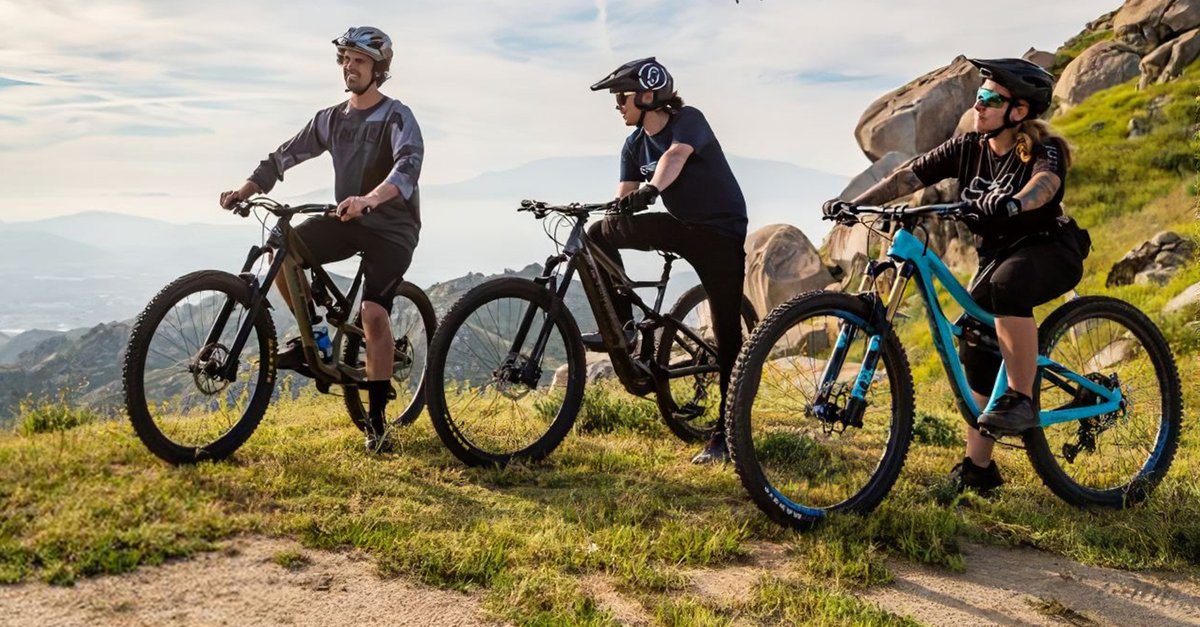 UPS's tweet photo. Mountain or road? 🤔 Whatever your terrain, small biz bike shop @JensonUSA has got you covered. From bike pumps, tubes, brakes, shifters, and everything in between - we're working to keep you ride-ready all weekend long with our Saturday delivery. 🚴

https://t.co/qyp5l8pVkg https://t.co/0rU4jJk74N