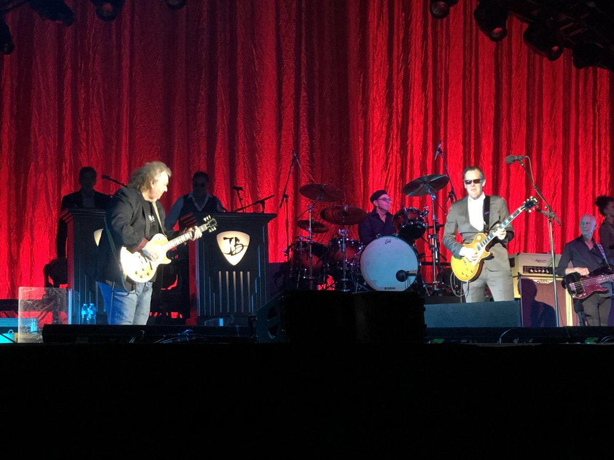Not the best photo in the world, but I got the chance to see Bernie Marsden jamming with Joe Bonamassa a few years back. An absolute legend and a monster of a guitar player. Such a big loss to music. RIP Bernie 😞 #RIPBernie