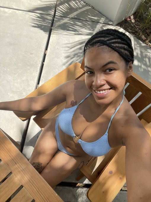 Hey! I am still taking content trade bookings for September for BG, GG, BJ, HJ &amp; photoshoots.  PROFESSIONAL<a href="/tag/mvsales"class="tags"><span>#mvsales</span></a>