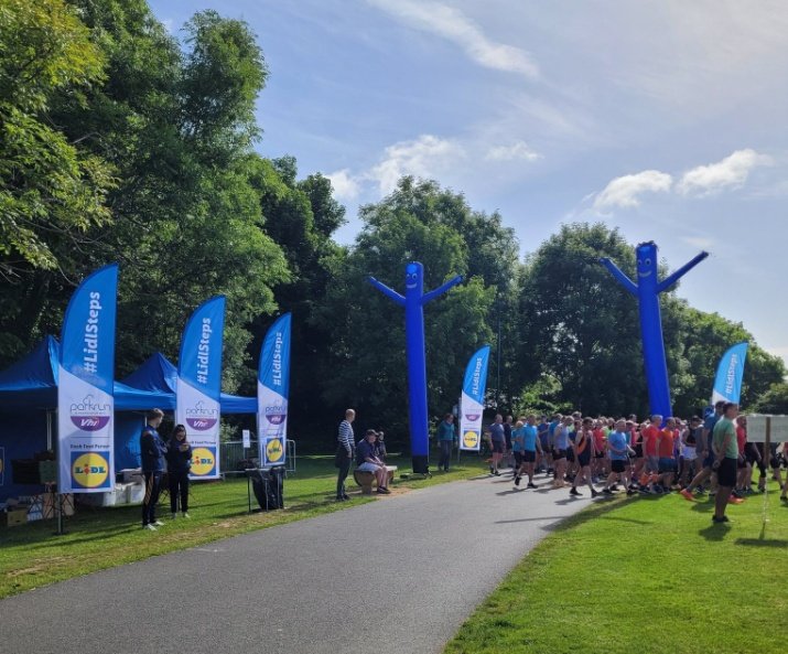 Brickfieldspar1's tweet photo. Join us in the morning for a 5k and get your goodies from Lidl at the finish line.  
Plenty of time to register with parkrun If you haven't already done so. 

https://t.co/5G2wdBeRWh

https://t.co/9ySjGr8QSi 

#parkrun #lidlsteps https://t.co/XfUhnjCzi8