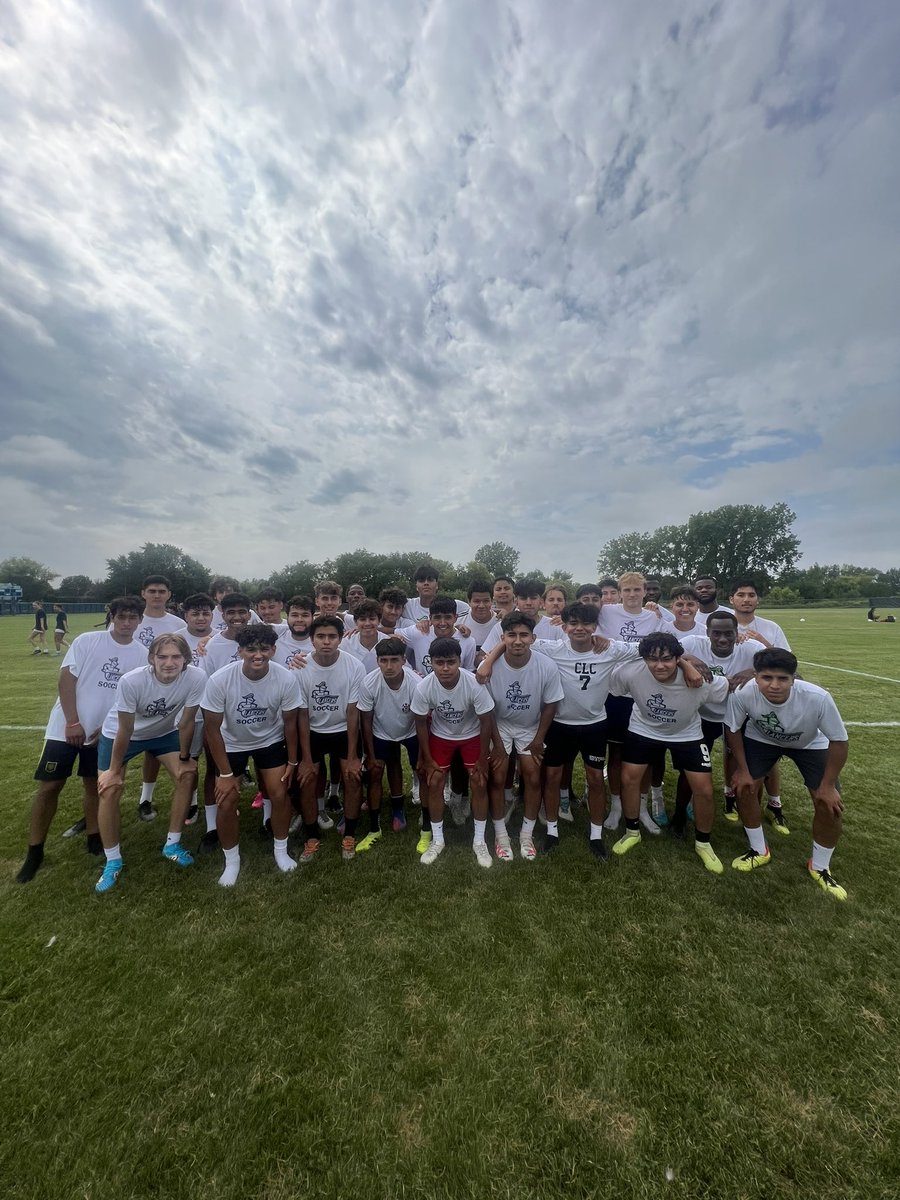CLCMSoccer's tweet photo. Last training session ahead of tomorrow’s battle vs Daley. #family https://t.co/00dTRUneY2