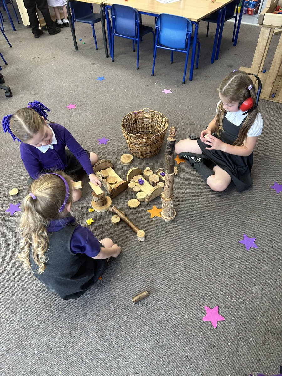 MrsSwanBX's tweet photo. Doesnβt βTeddy Bear Landβ look fantastic?! π» π§Ί #BPSPlay #BPSBlockPlay @FalkirkFroebel https://t.co/tbRFncxvZx
