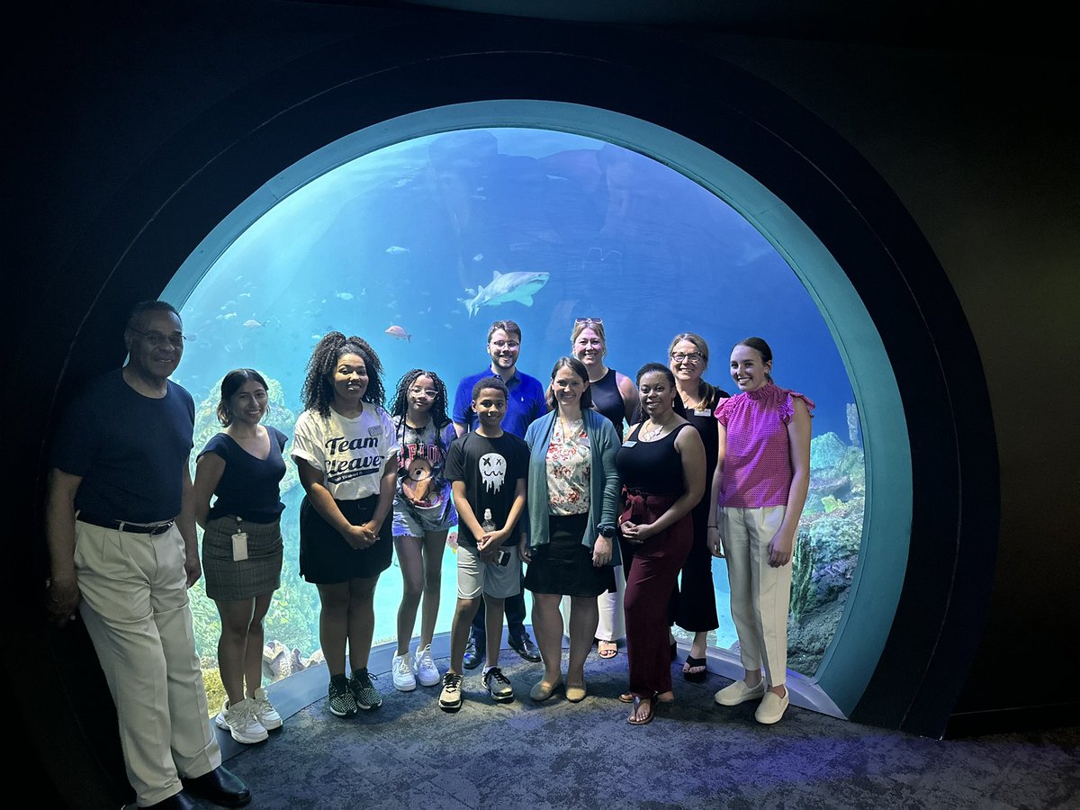 repcleaver's tweet photo. #TeamCleaver got a sneak peak tour of the new Sobela Ocean Aquarium at @KansasCityZoo.
Excited for Kansas Citians and guests who visit our city to experience this world-class aquarium! https://t.co/IMnJ5ZpZtr