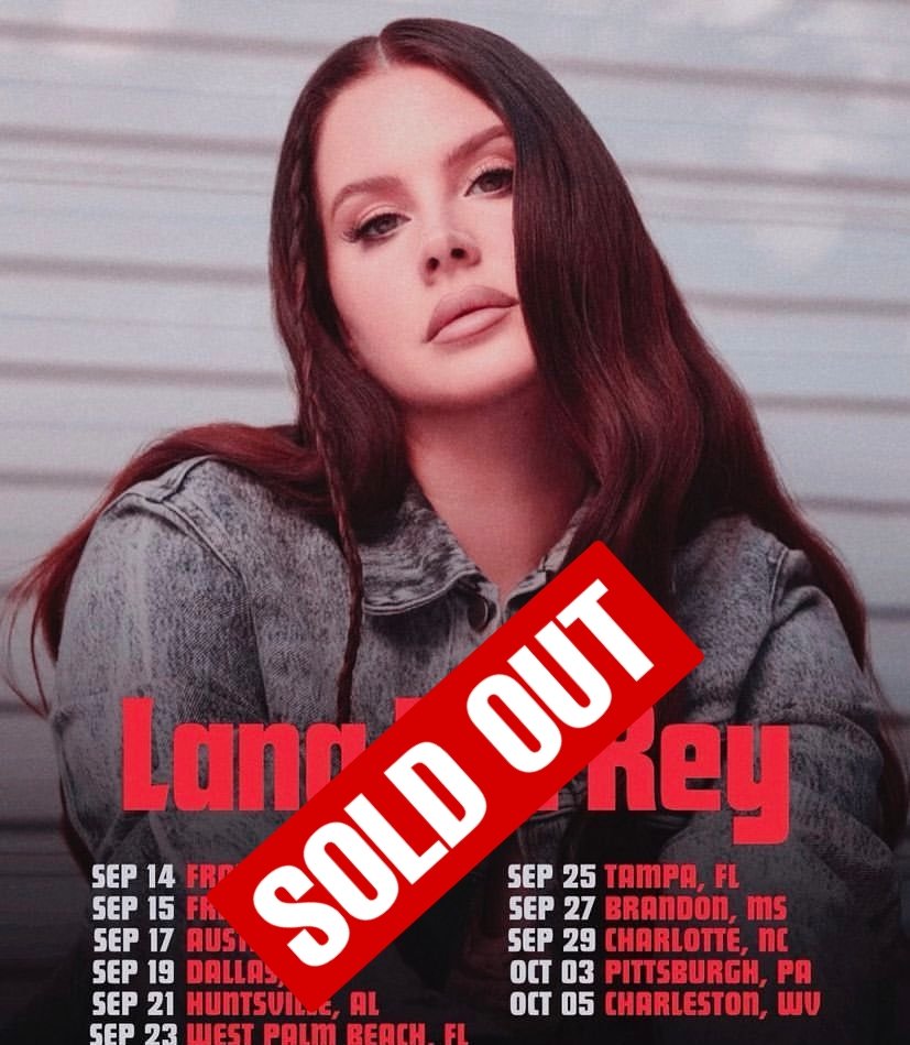 arg_lana's tweet photo. Lana Del Rey ha extendido su gira para promocionar su último álbum anunciando 11 fechas nuevas en Estados Unidos.
En menos de dos horas se vendieron más de 300 mil boletos. https://t.co/Bgdzb6NAin