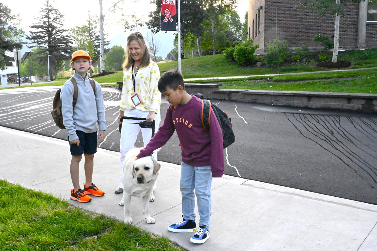 Aspen Elementary School is so lucky to have Dune! Every day is Dog Appreciation Day! #dogappreciationday #puppylove #aspen