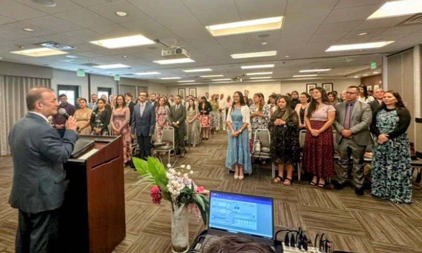 Baena's tweet photo. En visita a la Iglesia de Denver (Colorado, Estados Unidos), compartimos con nuestros hermanos de la @IDMJIoficial que se congregan en esta ciudad. https://t.co/N5BeHTyl4I