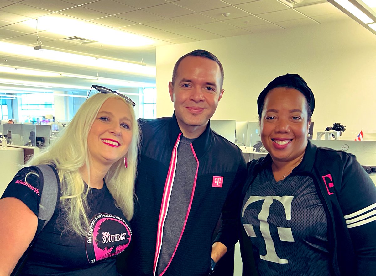 jenny_foss's tweet photo. What an amazing week of learning and connecting with so many amazing leaders in Frisco this week for M9. @MitchClabeaux @emilynellf @cannlee17 #GoGrowWin @JorgeFlores_07 https://t.co/Yh77NjlRnr