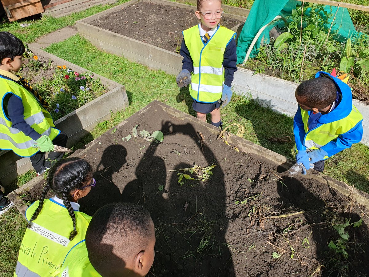 🌈 Elmvale Primary & Nursery 🐝 tweet media