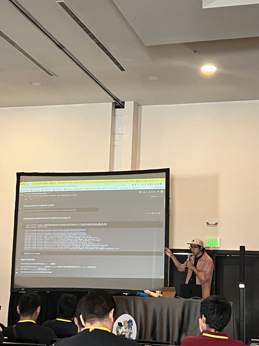 alarcon7a's tweet image. Seguimos con creative coding en #PyConLatam
