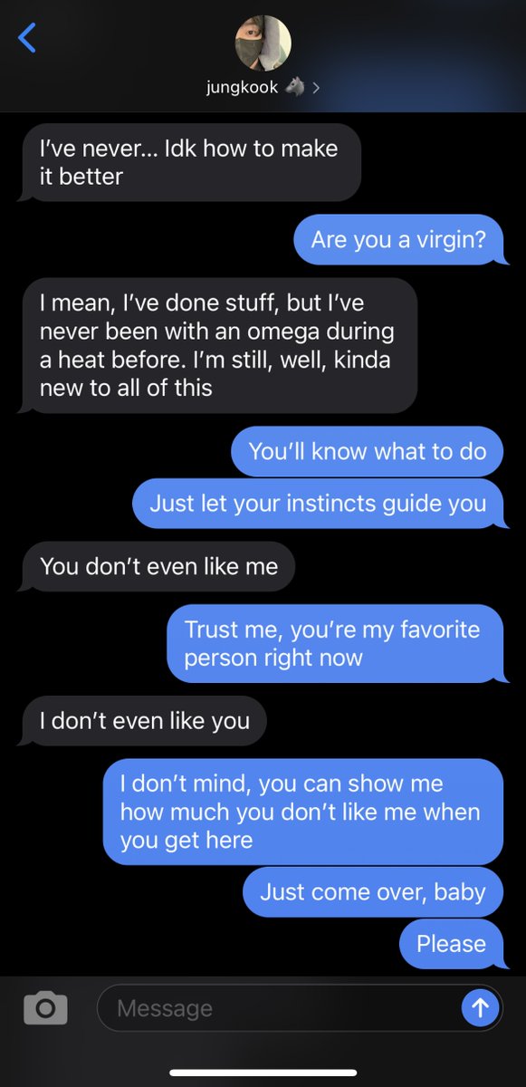bea9597's tweet photo. #taekookau 🔞

Taehyung is a horny omega in distress, and his nemesis is the only alpha who can make it better. https://t.co/fZE0VOpN9b