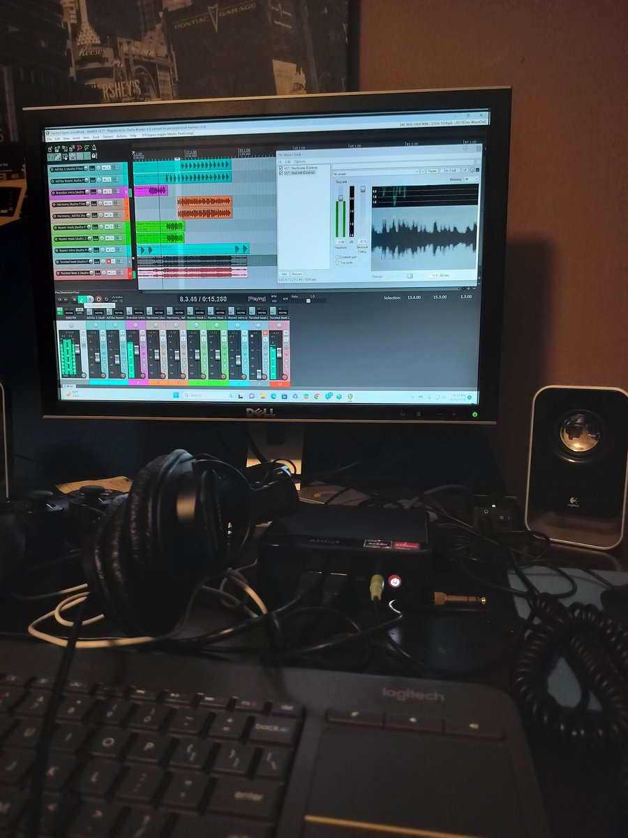 cmackbeats's tweet photo. Mixing last night!
#proaudio #mixing #workflow https://t.co/gC6tXE1E85