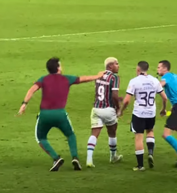 Annaᶠᶠᶜ 🇭🇺 - Mana do Mano tweet media