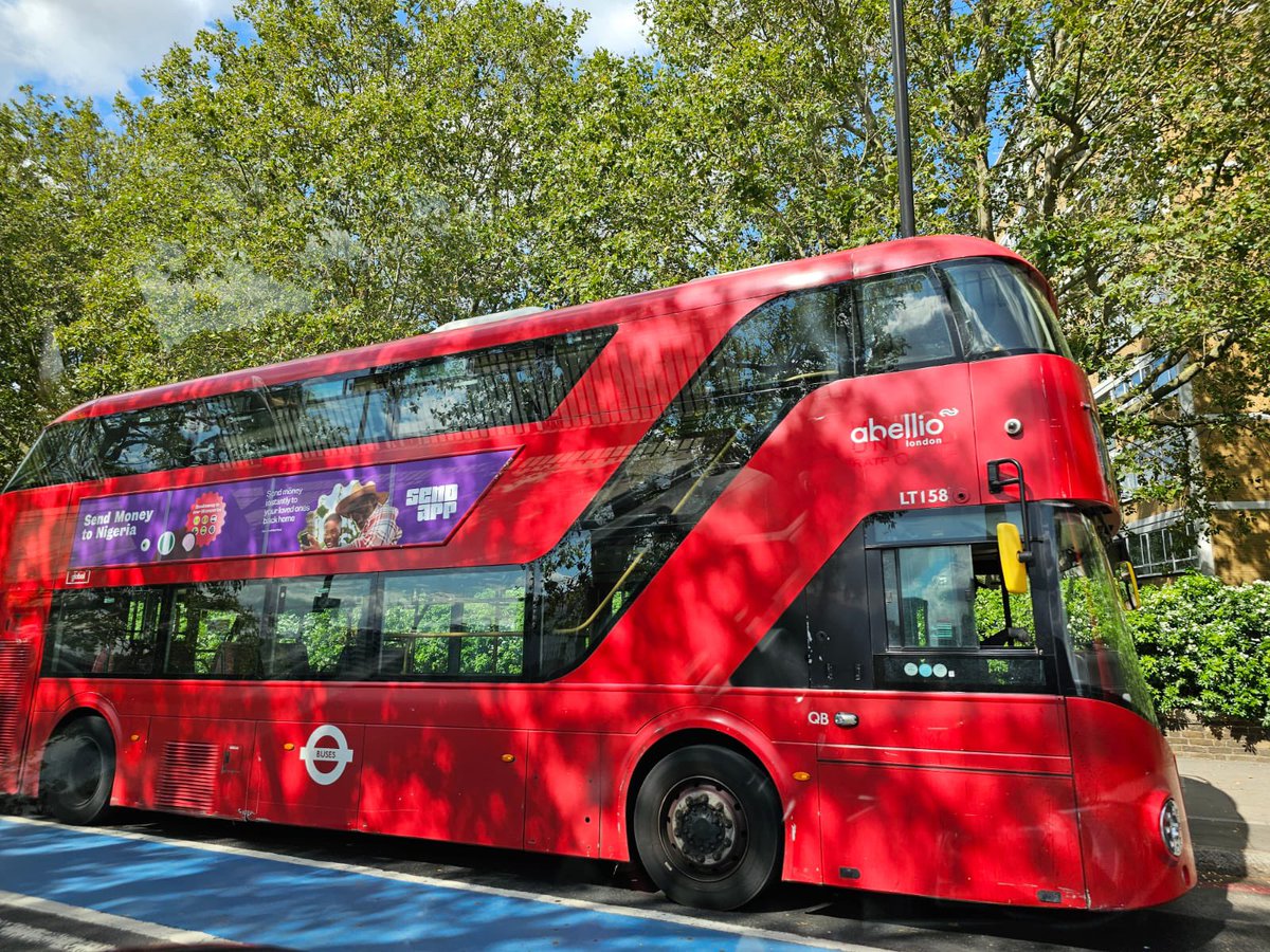 SendAppbyFLW's tweet photo. SendApp on the streets of London 💜 https://t.co/VIciPNCkX9
