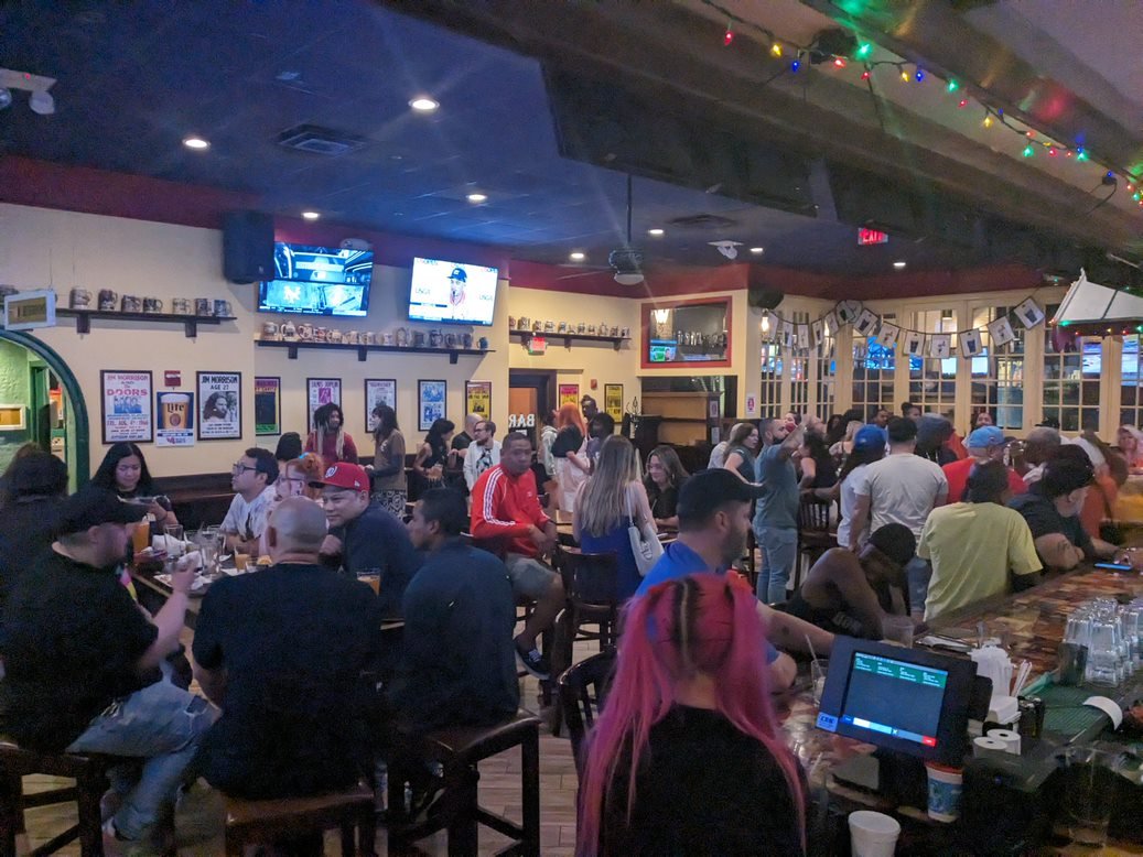 FunBungalowPM's tweet photo. TGIF! It's time to turn up at the Alehouse!

We're kickin' off the weekend with happy hour from 3-7pm, and the party doesn't stop there - come for a good time and stay for an even better one! https://t.co/YwHW3oF8py