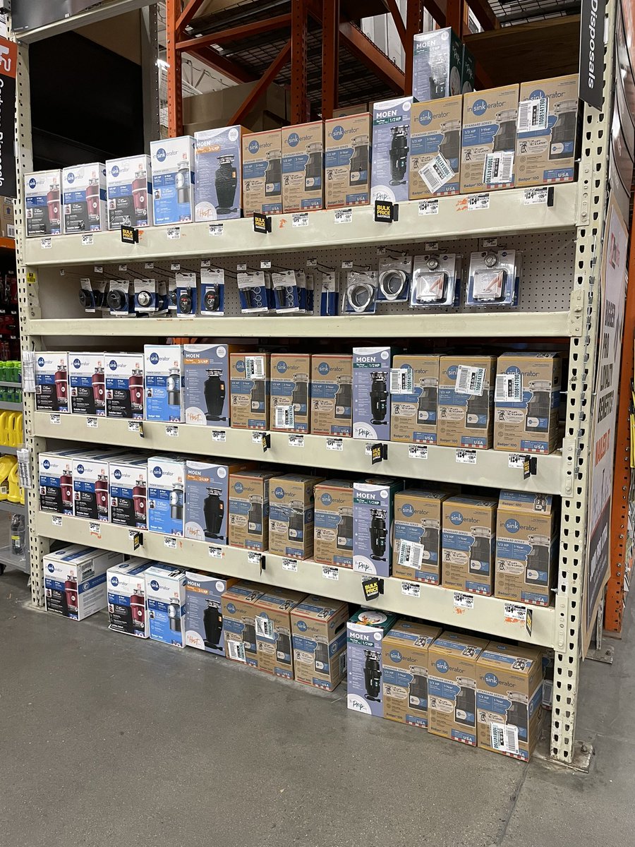 JulianGarciaHD's tweet photo. Last night’s recovery at Store 6679 Mira Mesa 🕺🏽 https://t.co/qEE7JiHjRj