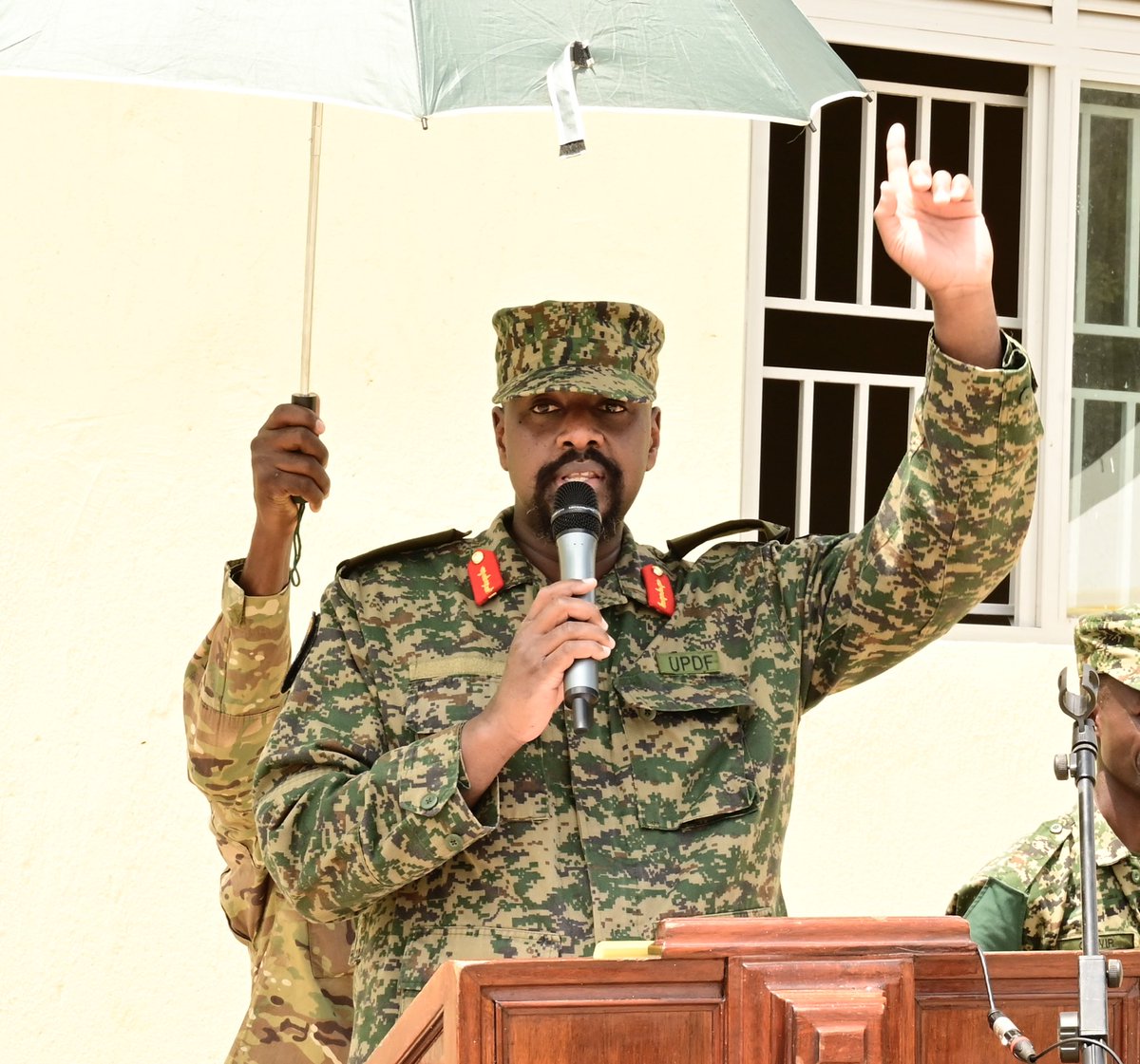 Gen_Rwashande_'s tweet photo. After 28 years of service in my glorious military, the greatest military in the world, I am happy to announce my retirement. Me and my soldiers have achieved so much! I have only love and respect for all those great men and women that achieve greatness for Uganda everyday. https://t.co/HnTHFQANaT